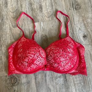 Victoria Secret Bra with Diamond Accents (34C)
